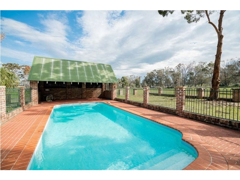 6 Carrington Road, Bringelly NSW 2556