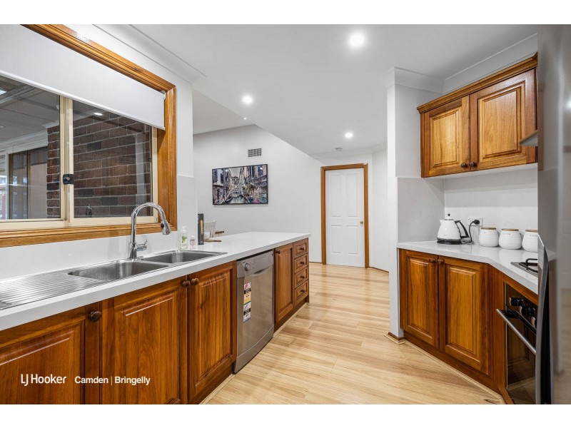 9 Bridle Road, Currans Hill NSW 2567