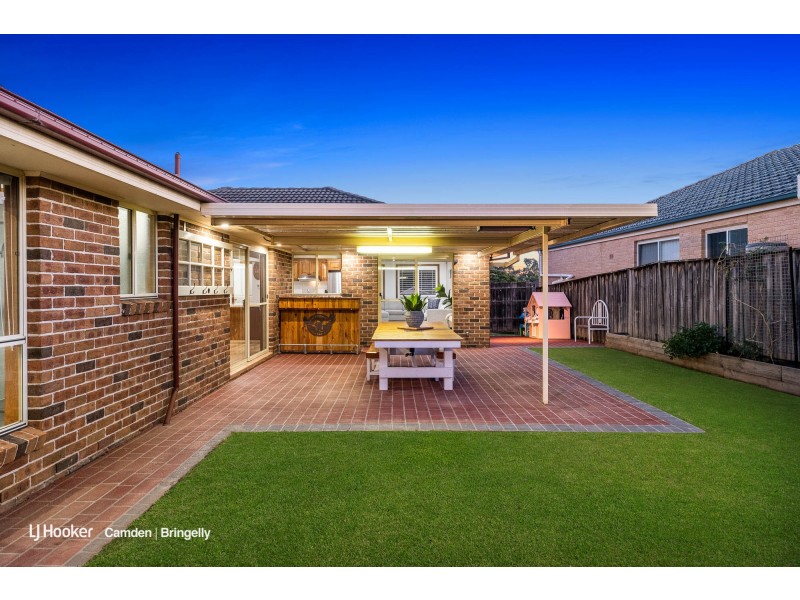 9 Bridle Road, Currans Hill NSW 2567