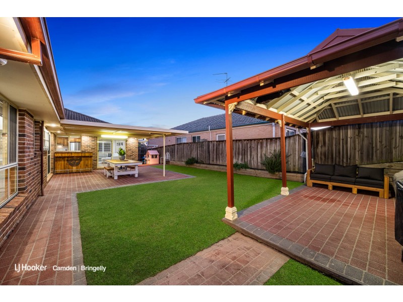 9 Bridle Road, Currans Hill NSW 2567