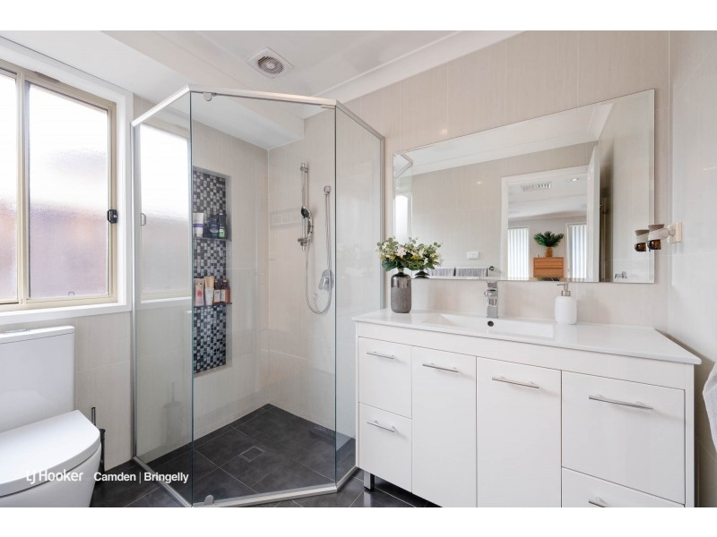 14 Spring Hill Circle, Currans Hill NSW 2567