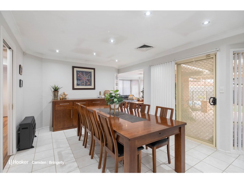 14 Spring Hill Circle, Currans Hill NSW 2567
