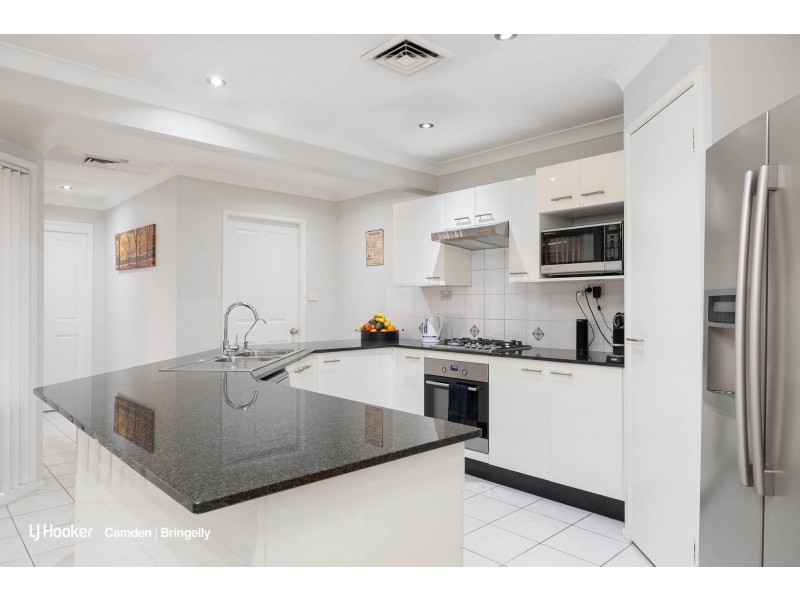 14 Spring Hill Circle, Currans Hill NSW 2567
