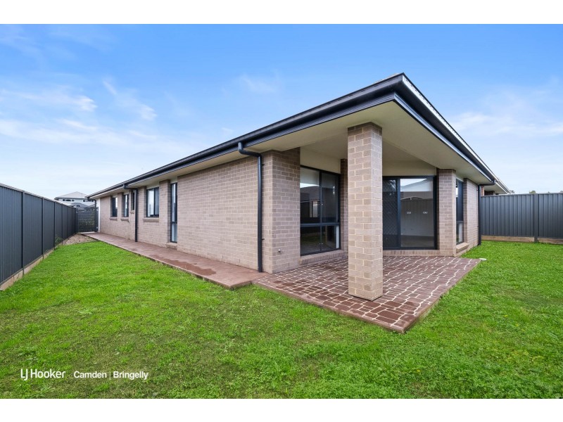 63 Goodluck Circuit, Cobbitty NSW 2570