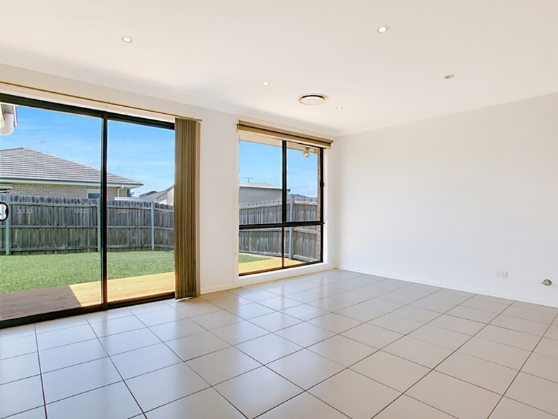 18 Montazah Street, Spring Farm NSW 2570