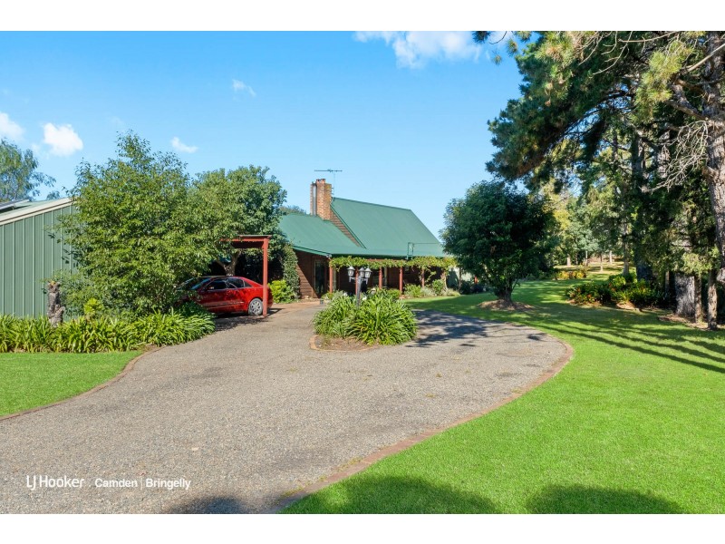 210 Montpelier Drive, The Oaks NSW 2570