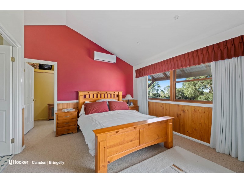 210 Montpelier Drive, The Oaks NSW 2570