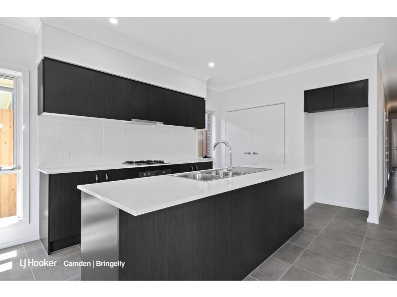 34 Air League Avenue, Leppington NSW 2179