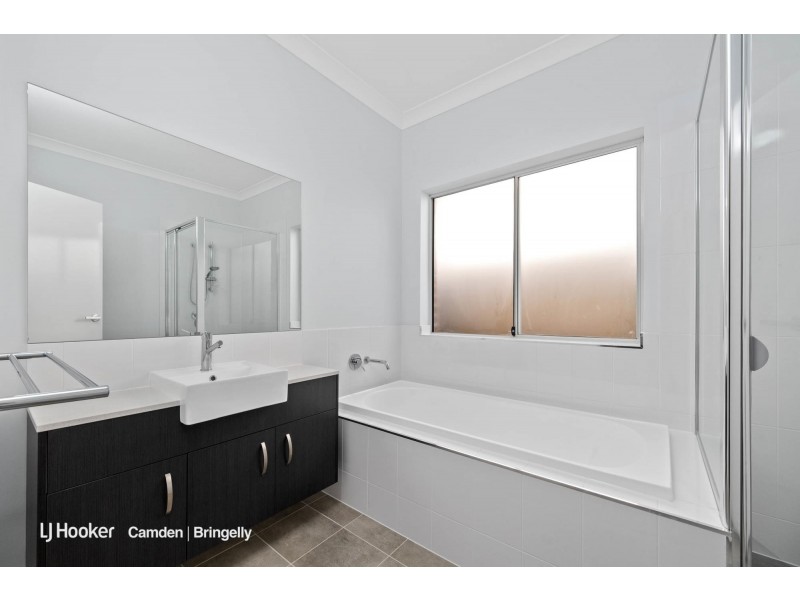 34 Air League Avenue, Leppington NSW 2179