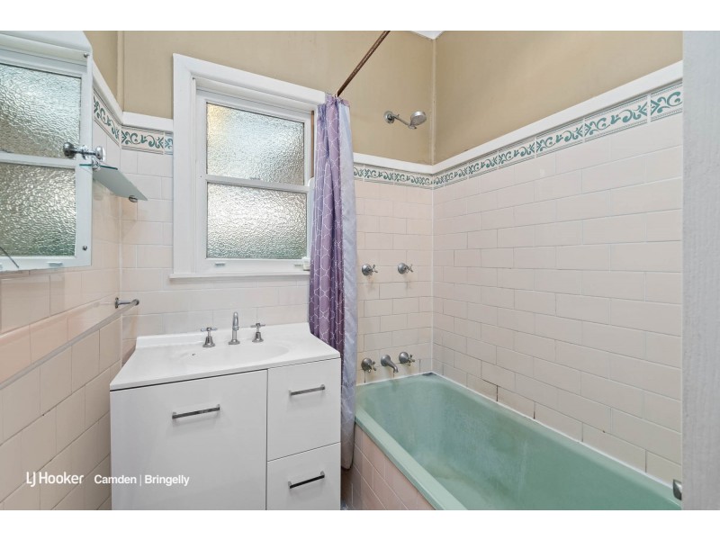 23 Murrandah Avenue, Camden NSW 2570