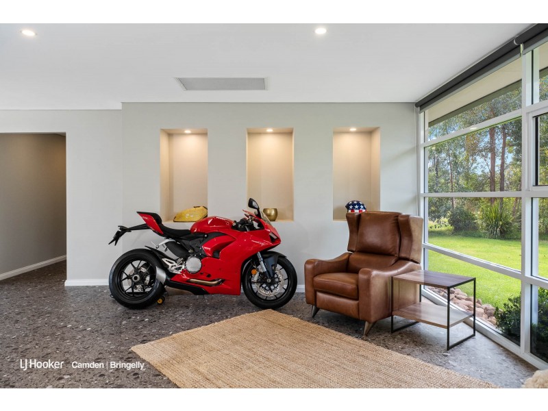 70 Kundabung Street, Belimbla Park NSW 2570