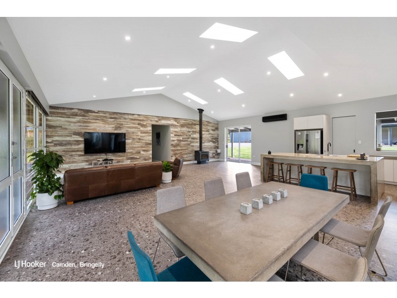 70 Kundabung Street, Belimbla Park NSW 2570