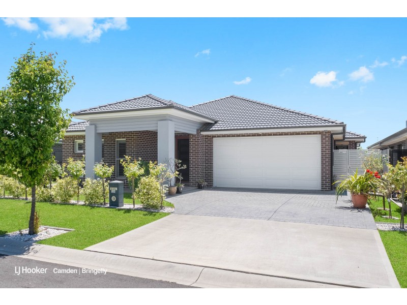 12 Howard Loop, Oran Park NSW 2570