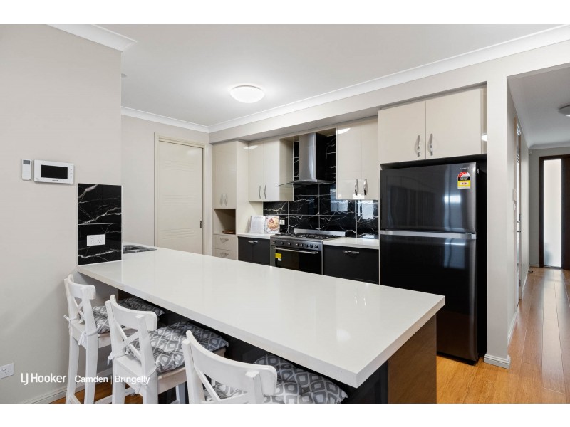 12 Howard Loop, Oran Park NSW 2570