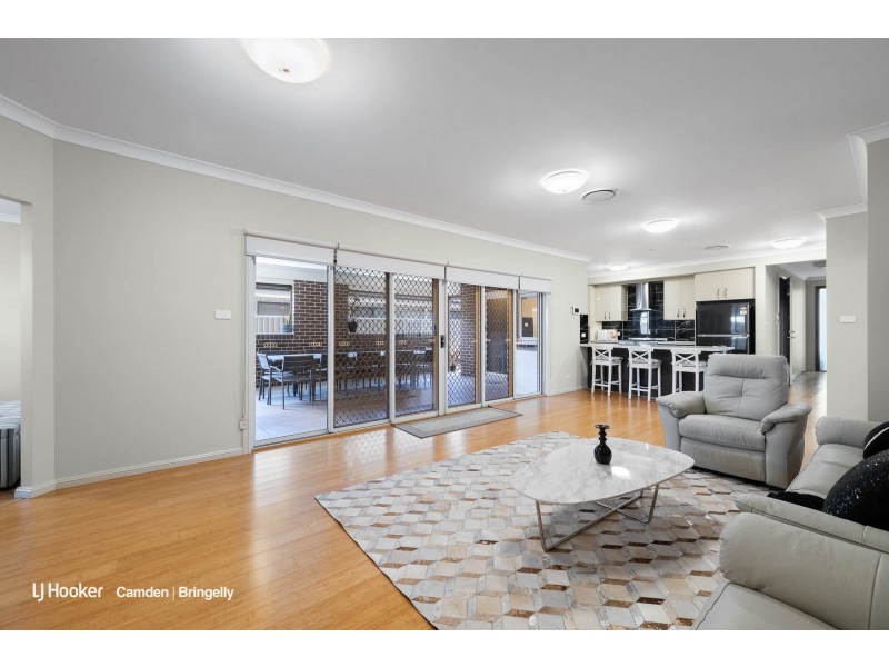 12 Howard Loop, Oran Park NSW 2570