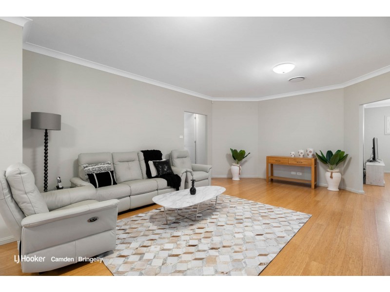 12 Howard Loop, Oran Park NSW 2570