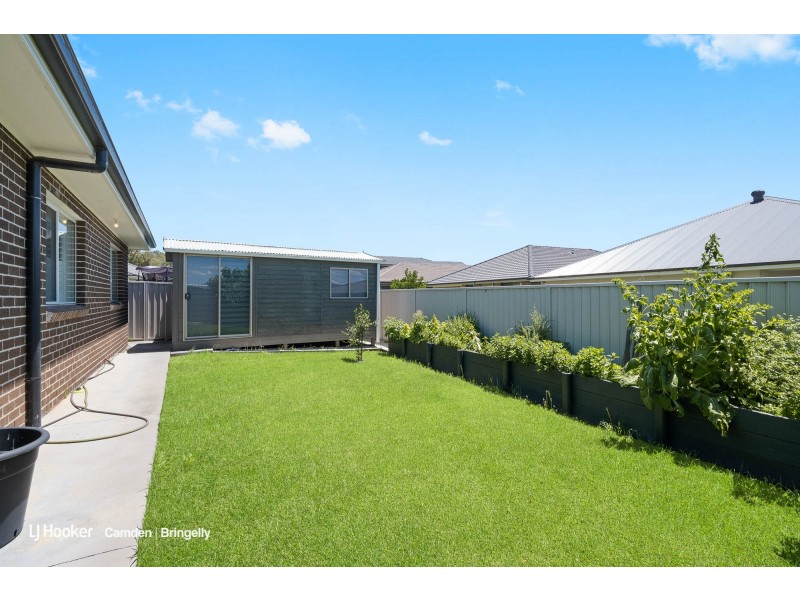 12 Howard Loop, Oran Park NSW 2570