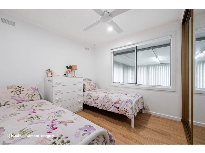 22 Mantalini Street, Ambarvale NSW 2560