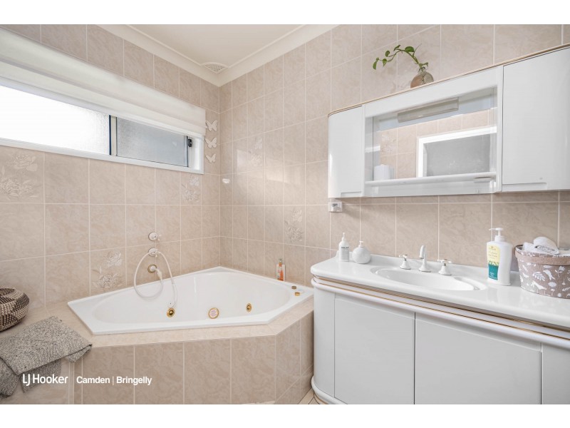 13 McAuliffe Place, Silverdale NSW 2752