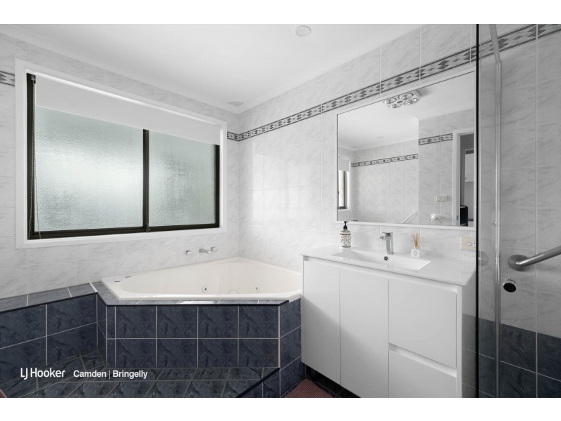 108 Harrow Road, Glenfield NSW 2167