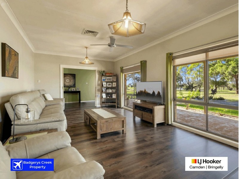 14 Kelvin Park Drive, Bringelly NSW 2556