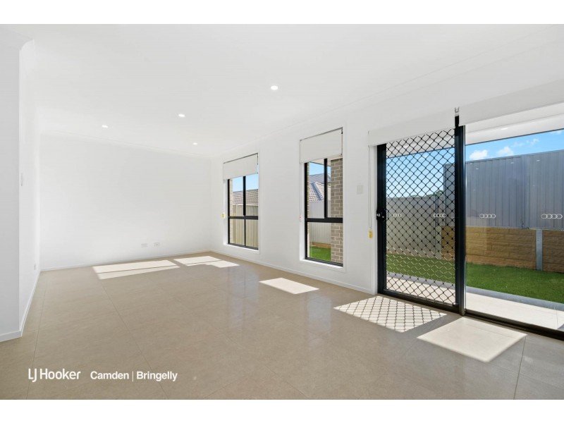 6 Cain Avenue, Gregory Hills NSW 2557