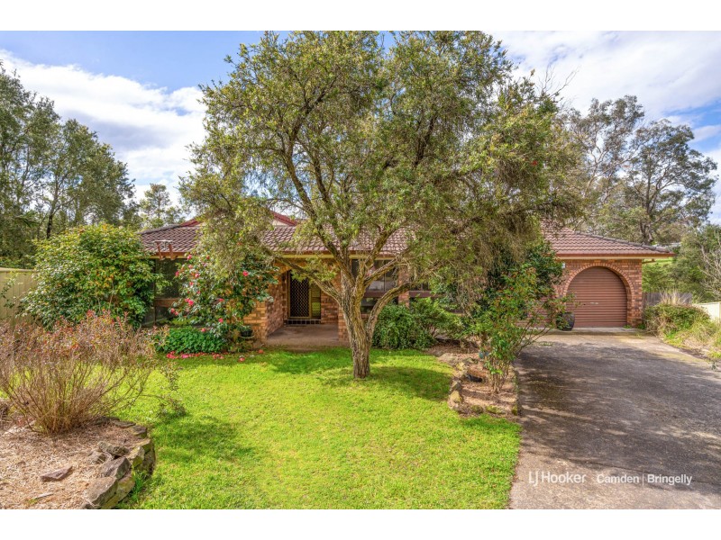 11 Suffolk Place, Tahmoor NSW 2573