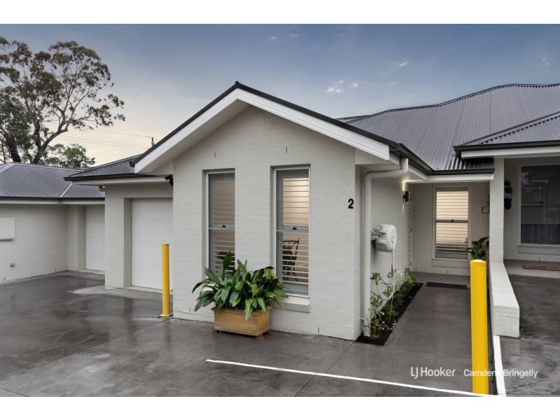 2/27 Elizabeth Macarthur Avenue, Camden South NSW 2570