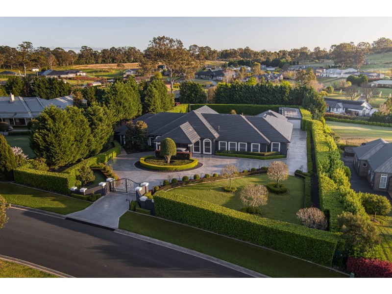 12 The Meadows, Kirkham NSW 2570