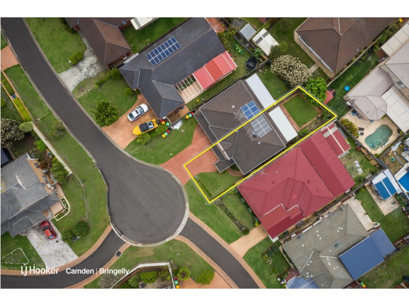 8B Watts Place, West Hoxton NSW 2171