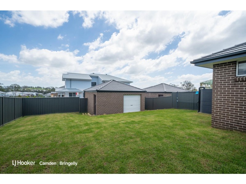 17 Doubletail Lane, Denham Court NSW 2565