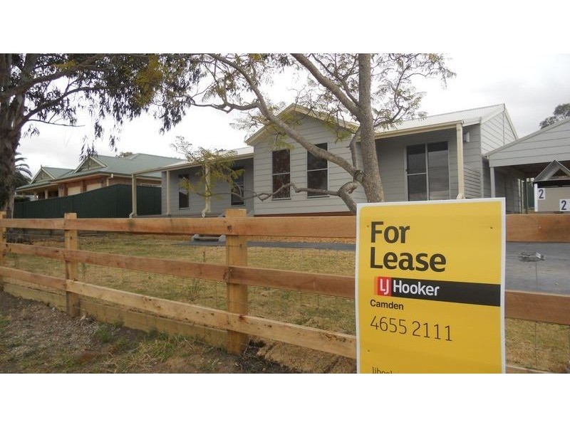 4a John Street, The Oaks NSW 2570