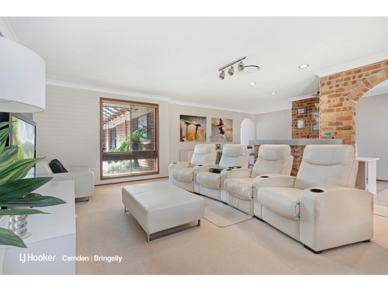 23 Masterfield Street, Rossmore NSW 2557