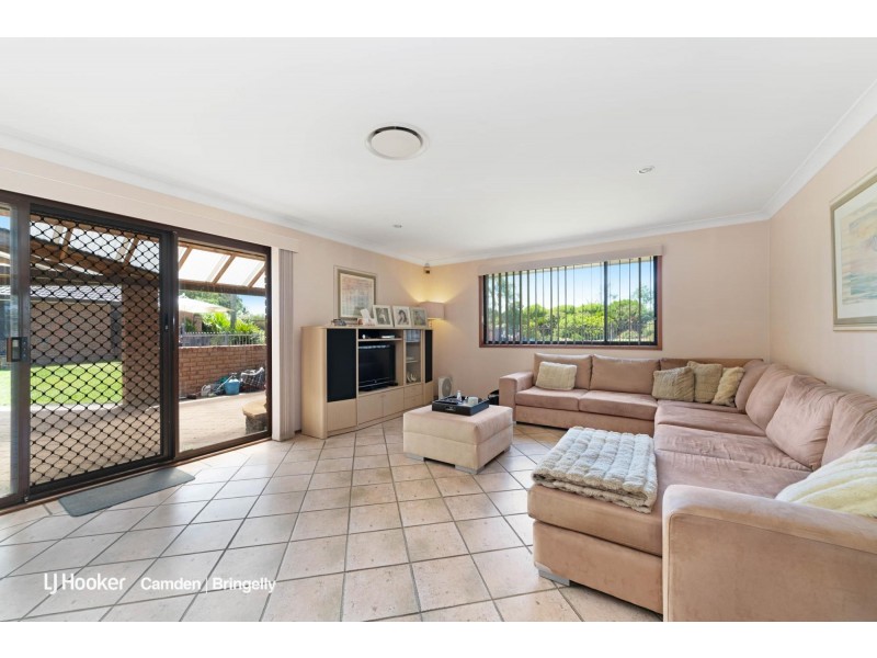 23 Masterfield Street, Rossmore NSW 2557