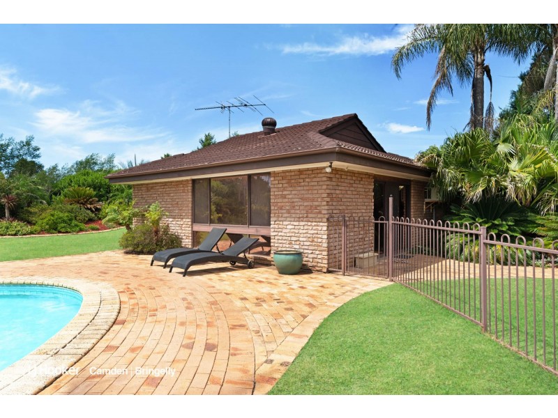 23 Masterfield Street, Rossmore NSW 2557