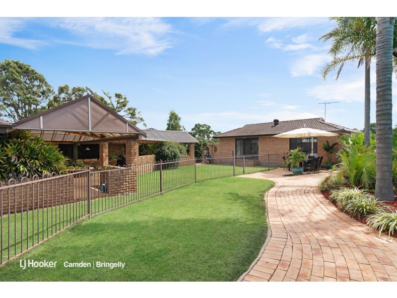 23 Masterfield Street, Rossmore NSW 2557