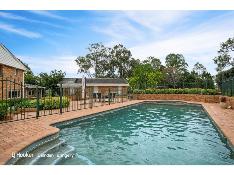 28 Sickles Drive, Grasmere NSW 2570