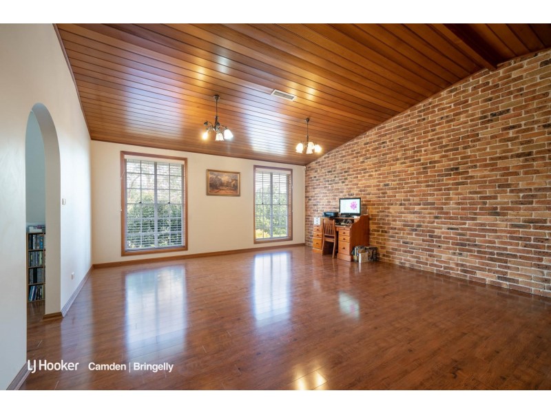 28 Sickles Drive, Grasmere NSW 2570