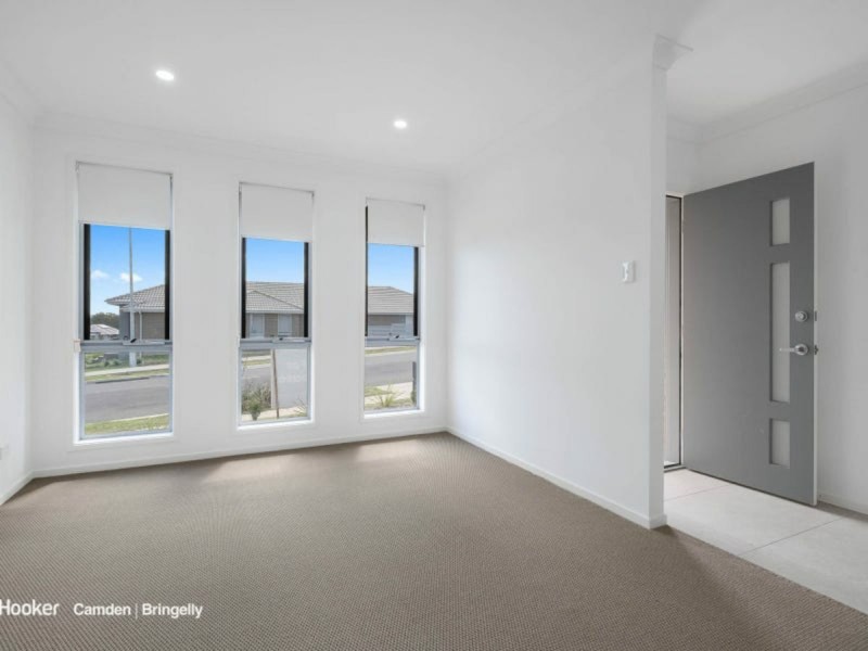 86 Healy Avenue, Gregory Hills NSW 2557