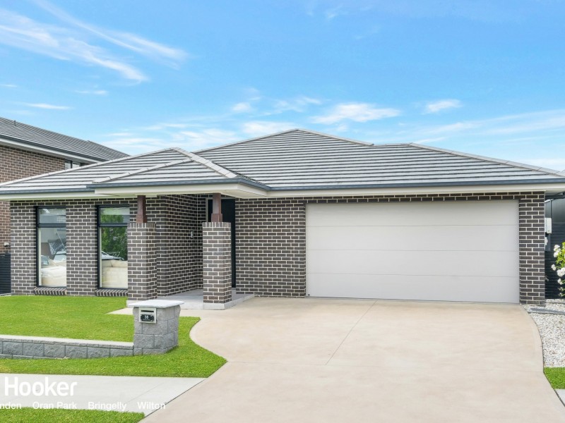 38 Ewing Loop, Oran Park NSW 2570