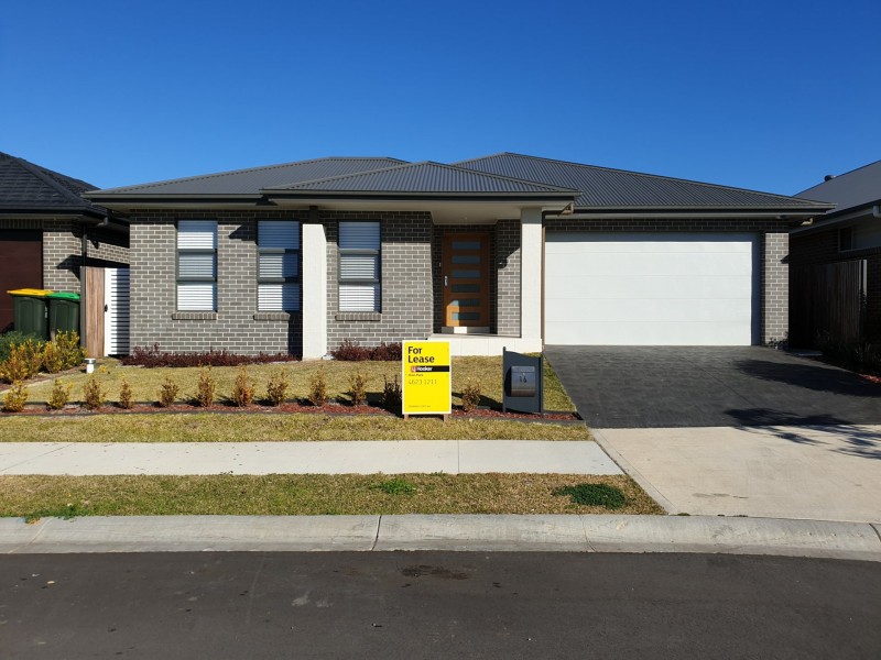 16 Holdsworth Street, Oran Park NSW 2570