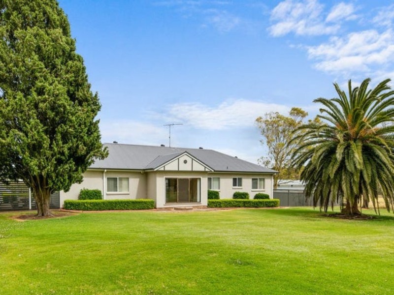 65 Burns Road, Thirlmere NSW 2572