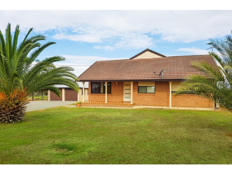 200 Lawson Rd, Badgerys Creek NSW 2555