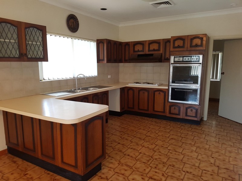 200 Lawson Rd, Badgerys Creek NSW 2555