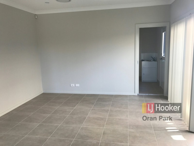 22 Evans Street, Oran Park NSW 2570