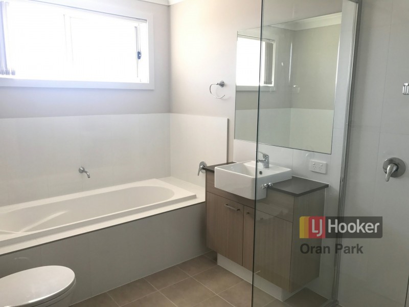 22 Evans Street, Oran Park NSW 2570