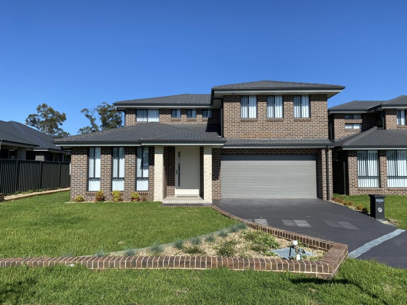 28 Manorina Place, Tahmoor NSW 2573