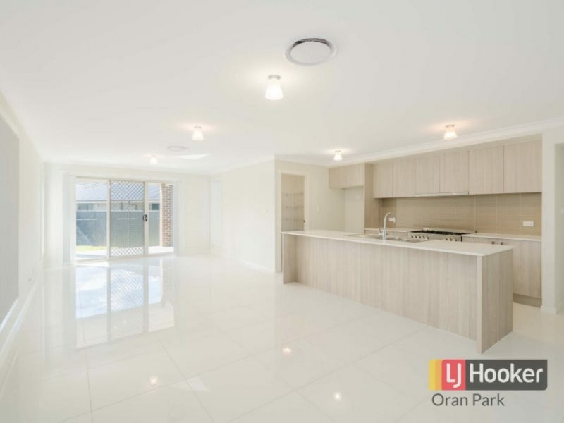 33B Canal Parade, Leppington NSW 2179