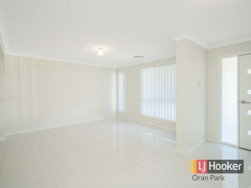 33B Canal Parade, Leppington NSW 2179