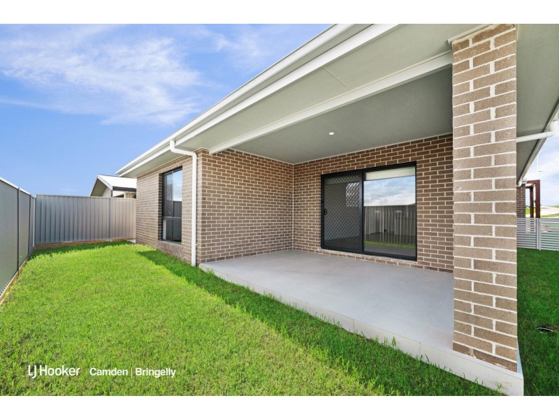 21 Battam Road, Gregory Hills NSW 2557